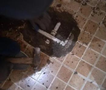 巴塘卫生间漏水维修公司为您分享下卫生间渗水如何处理及注意事项